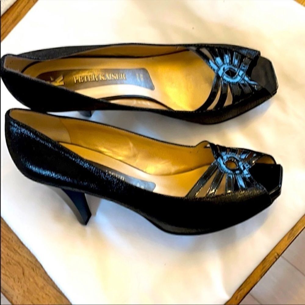 PETER KAISER BLACK PATENT OPEN TOE SHOES. …